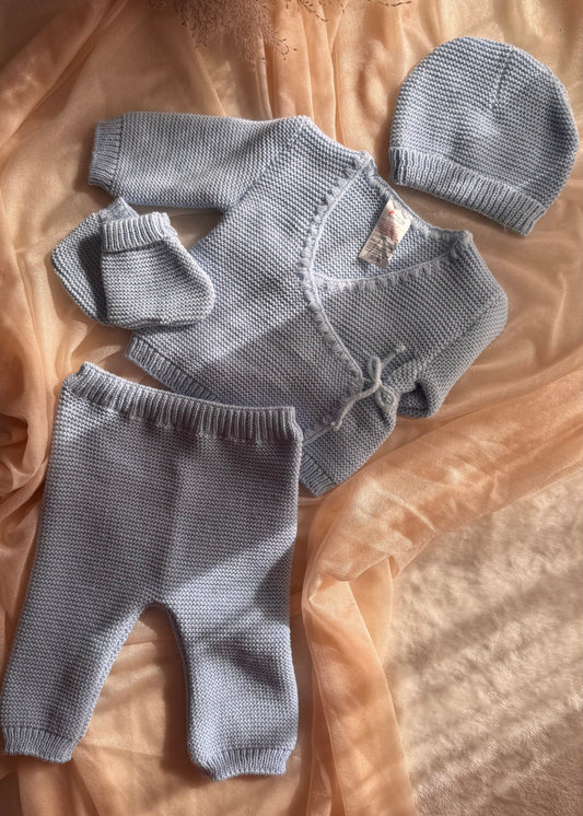 Tenue de naissance en maille