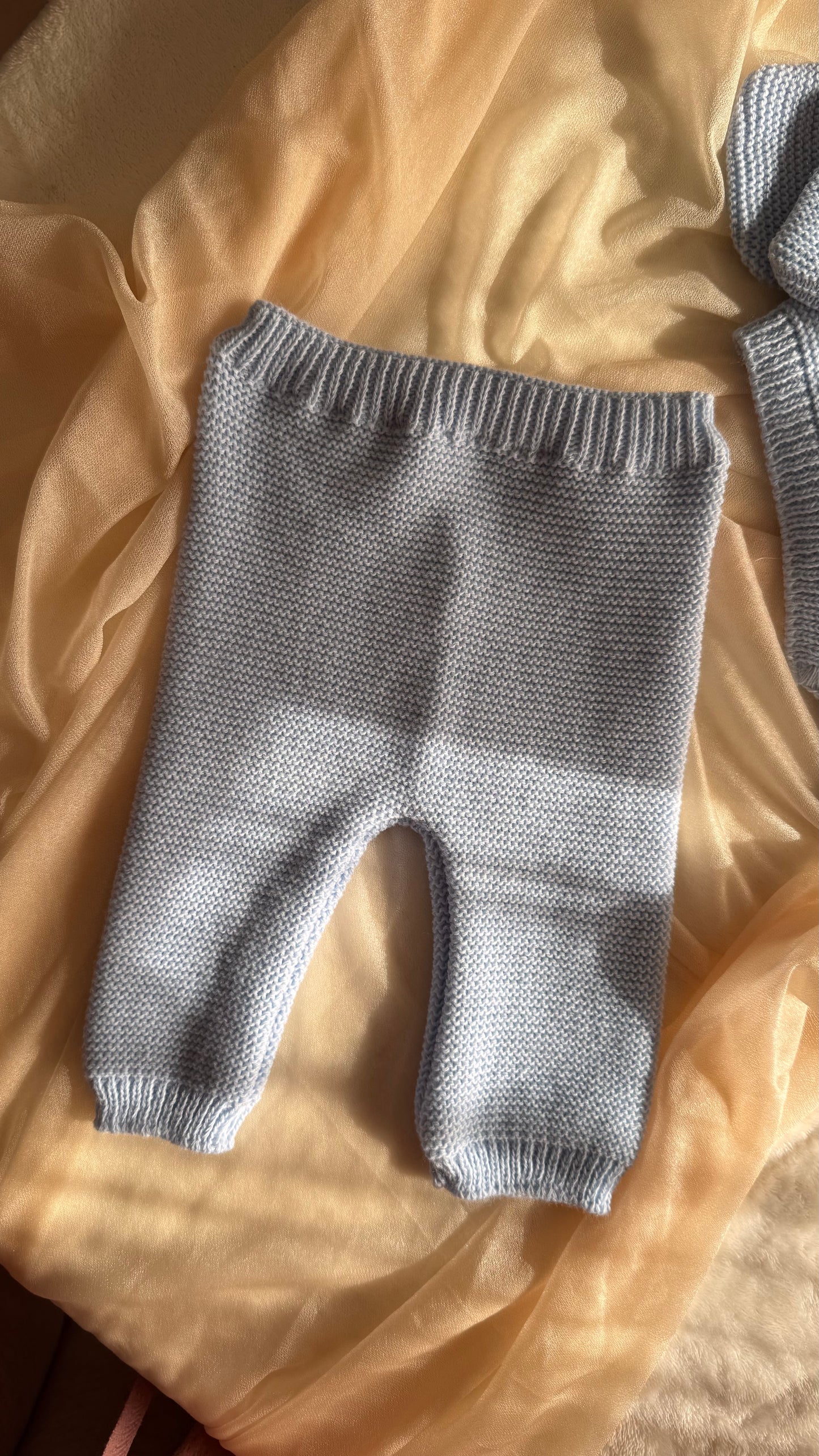 Tenue de naissance en maille